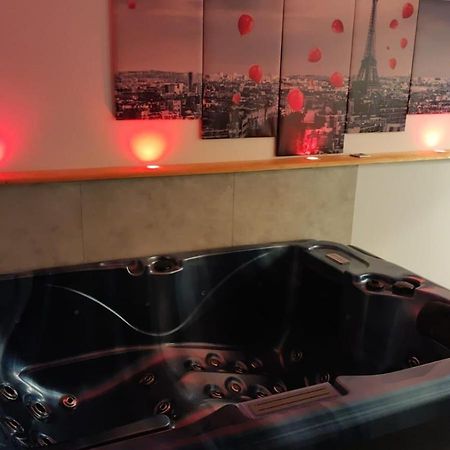 Chambre Privee Cosy A Proximite De Roissy, Parc Asterix Fosses Exterior photo